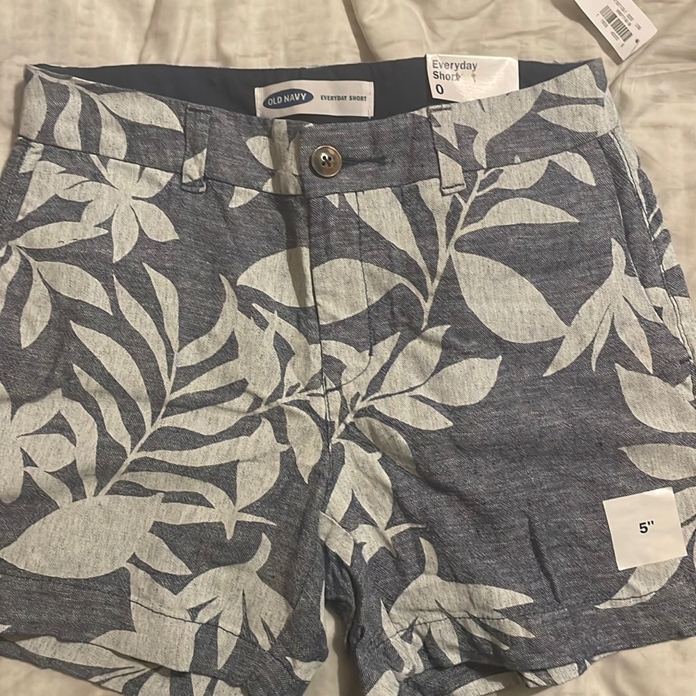 Size 0 shorts